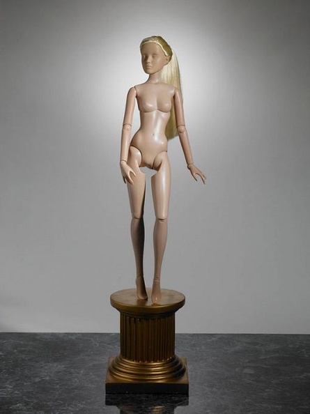 mannequin.bloom.jpg